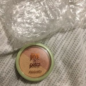 Pixi by Petra blush dou peach honey